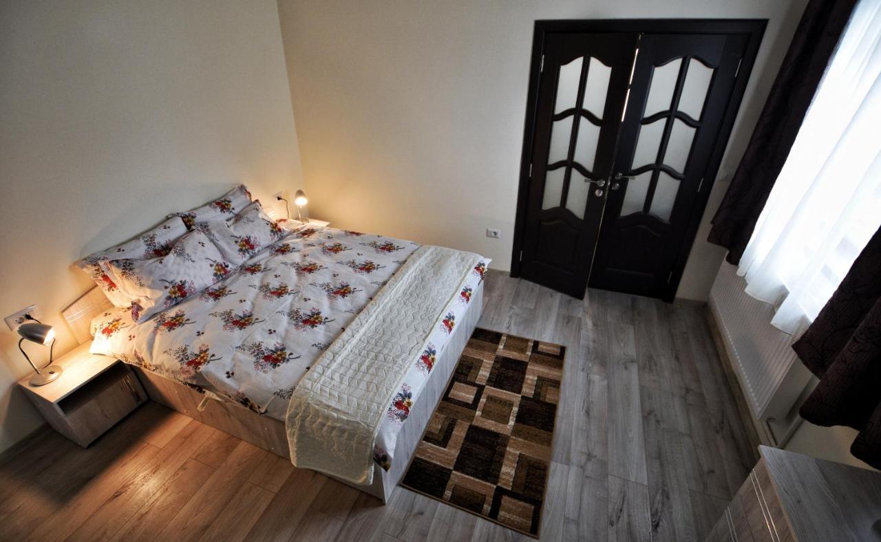 Flori'S Apartment บราชอฟ ภายนอก รูปภาพ