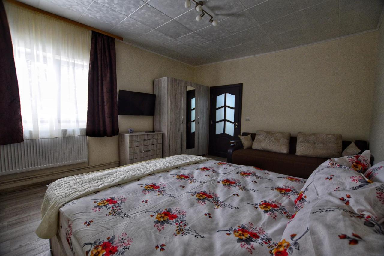 Flori'S Apartment บราชอฟ ภายนอก รูปภาพ